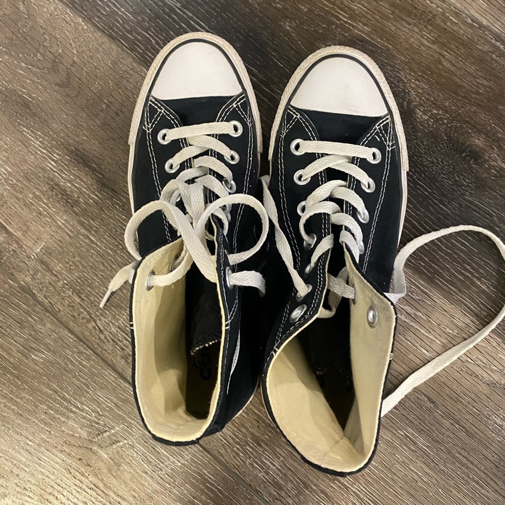 Black converse
